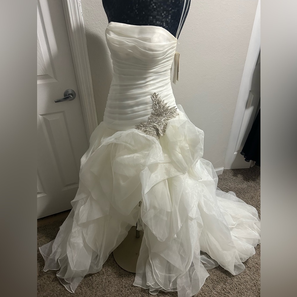 High Low Wedding Dress Bundle with vail train